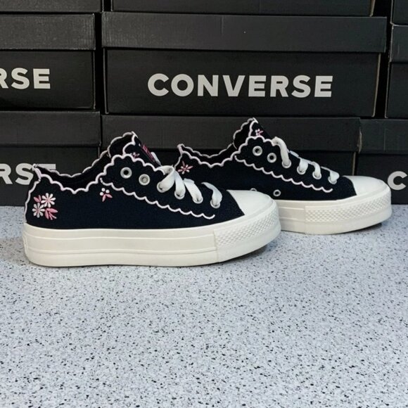 Converse Shoes - CONVERSE All Star Lift Platform Canvas Low Top Embroidered Flowers Scalloped 8